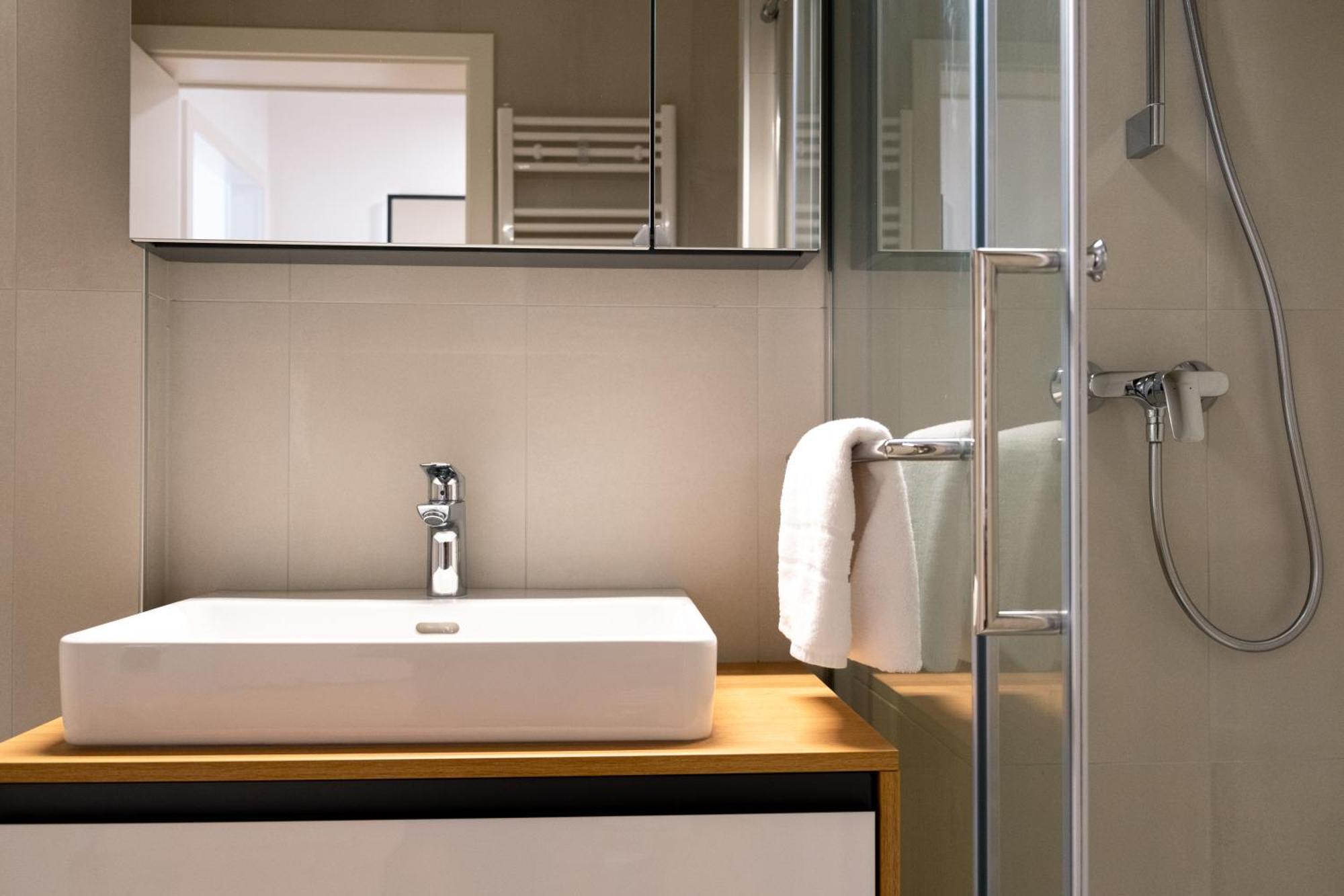 Masarykova Residence - Modern 1-Bedroom In City Center & Free Parking Ljubljana Bagian luar foto